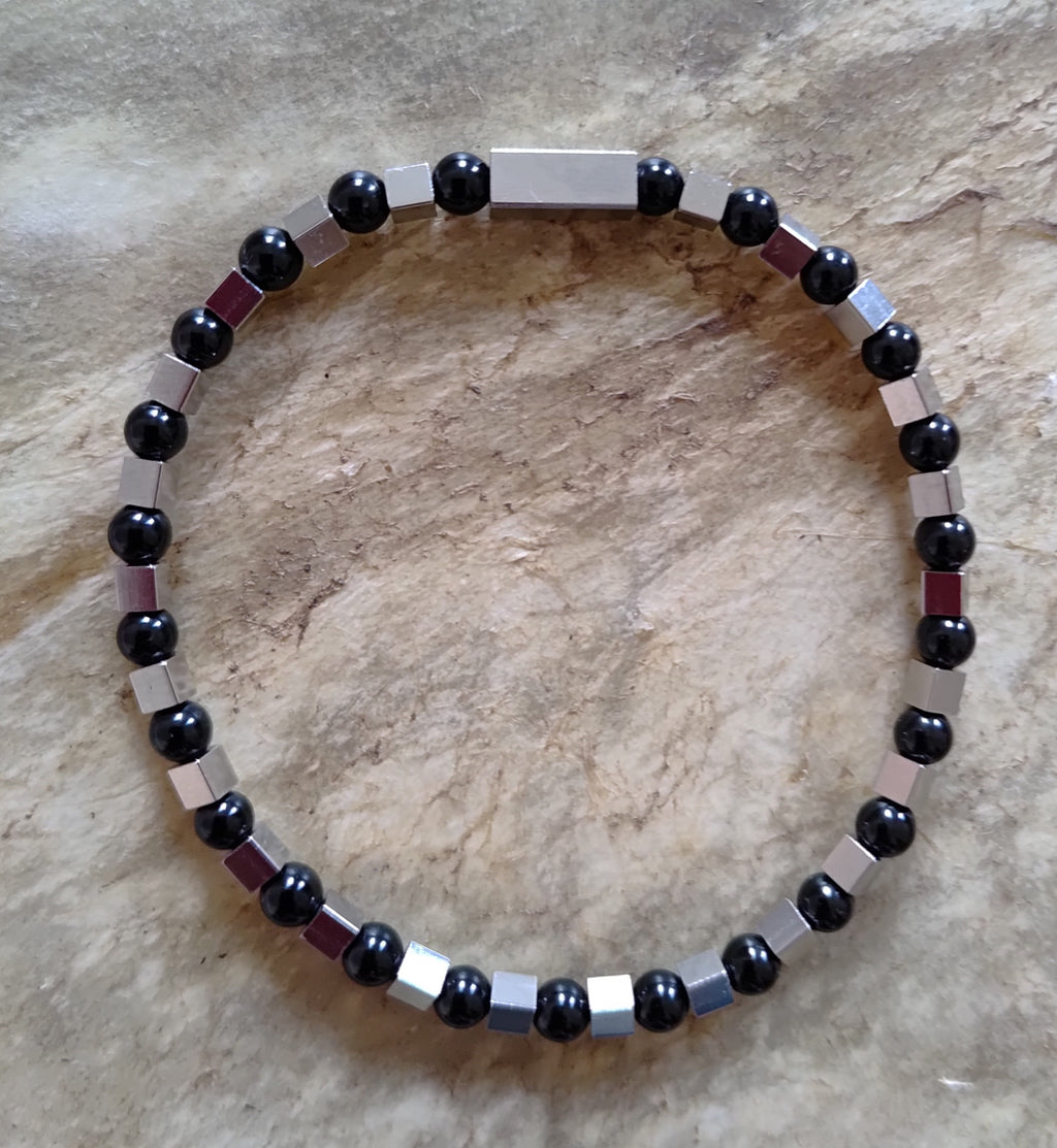 Onyx + Edelstahl, elastisches Armband mit Naturstein, 4 mm