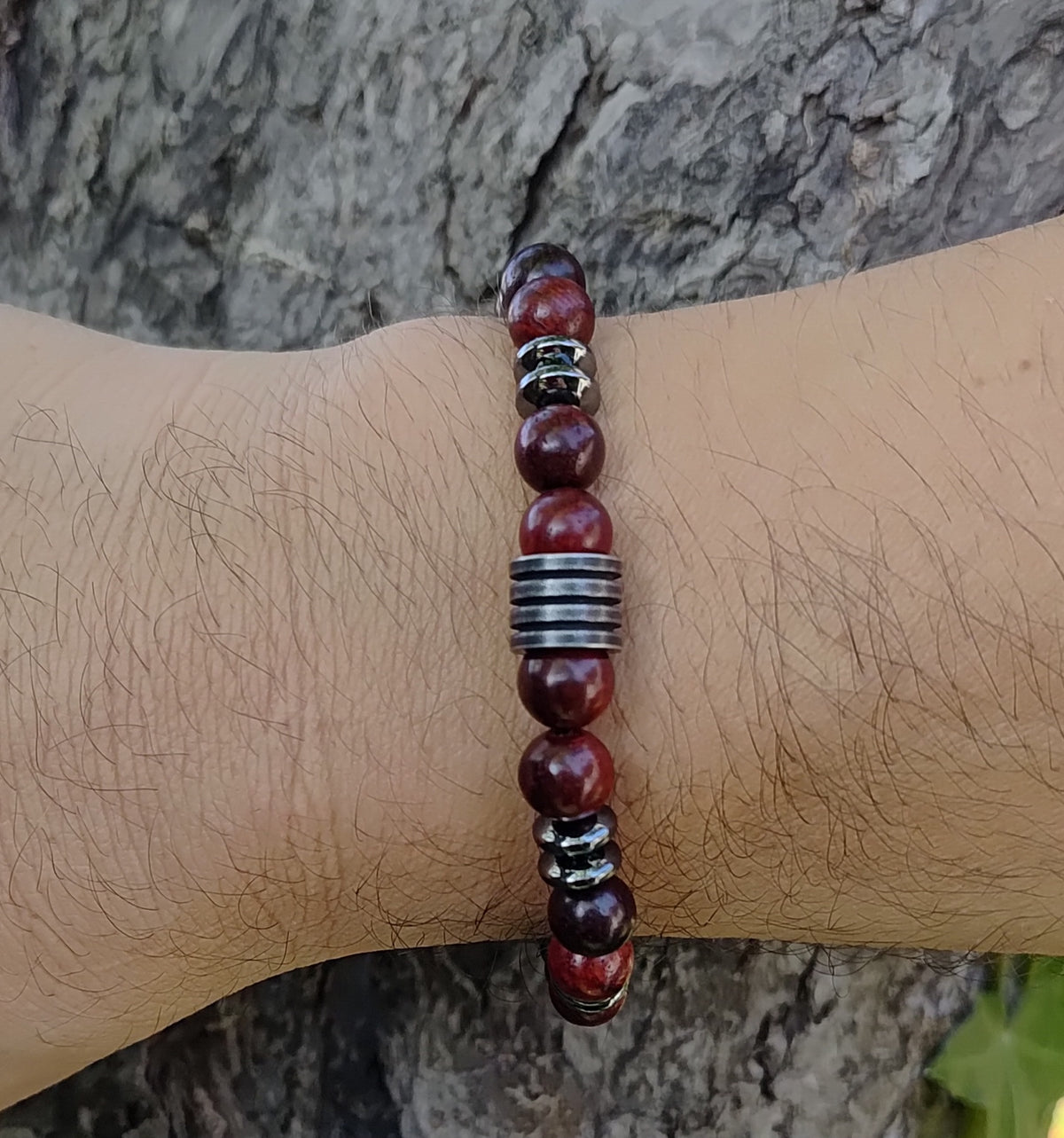 Hämatit, Sandelholz + Edelstahl, elastisches Armband mit Naturstein, 8 mm