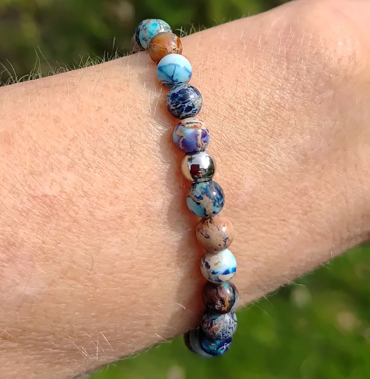 Blauer Jaspis + Edelstahl, elastisches Armband mit Naturstein, 6 mm