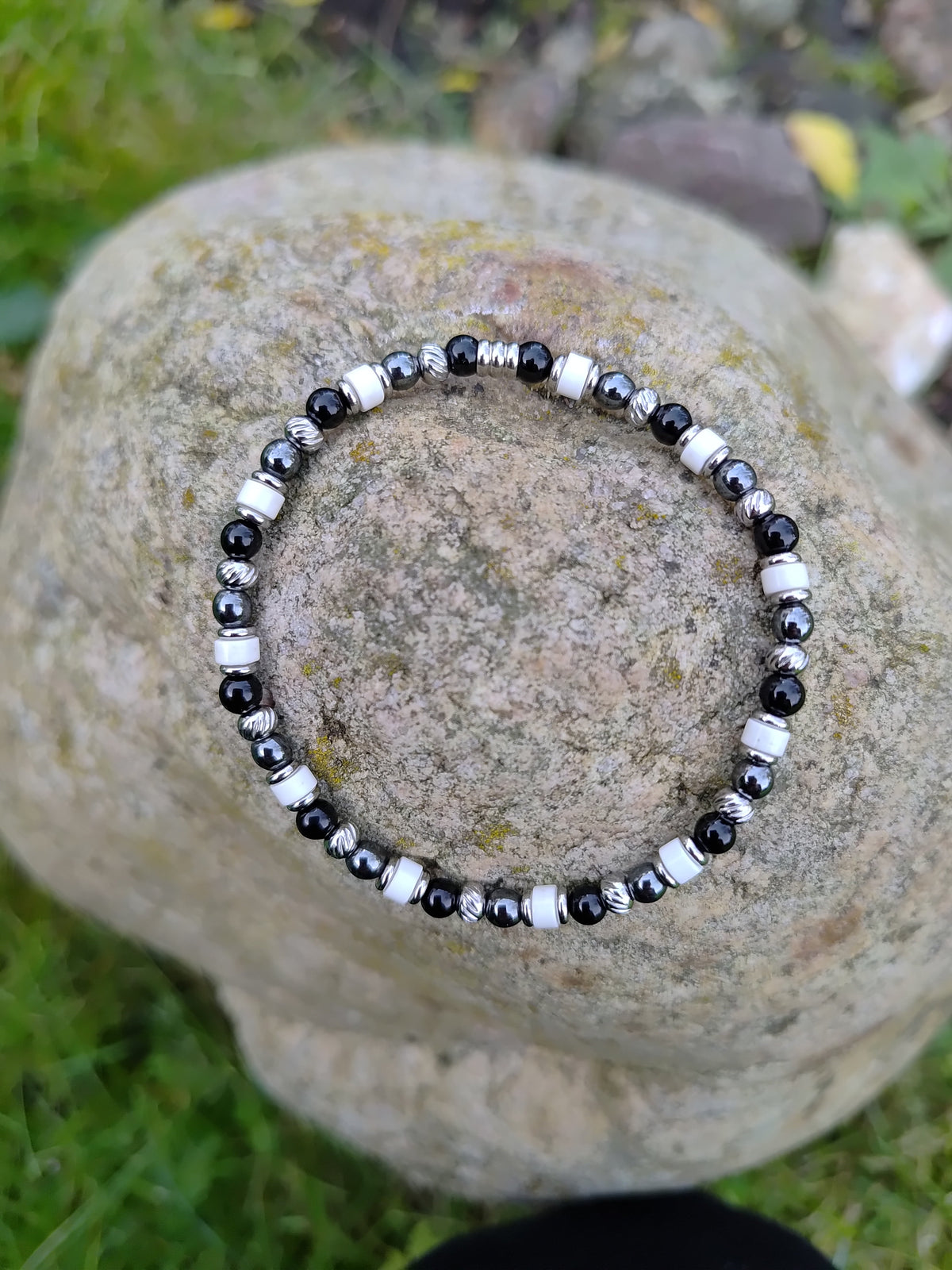 Onyx, Hämatit, Magnesit + Edelstahl, elastisches Armband mit Naturstein, 4 mm