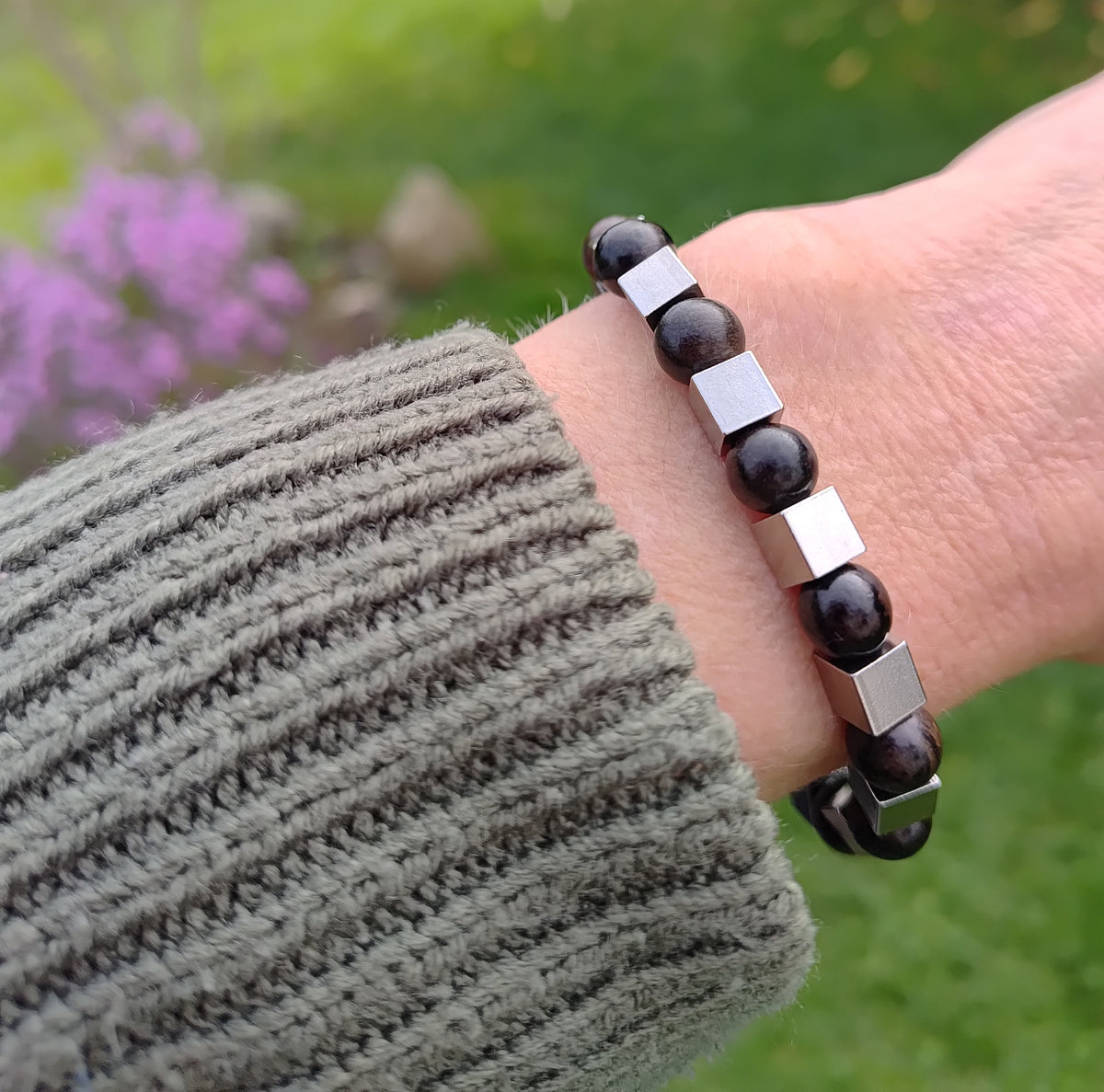 Sandelholz + Edelstahl, elastisches Armband, 8 mm